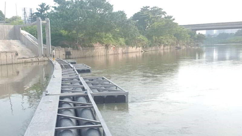 Selangor Maritime Gateway - Log Boom Installation